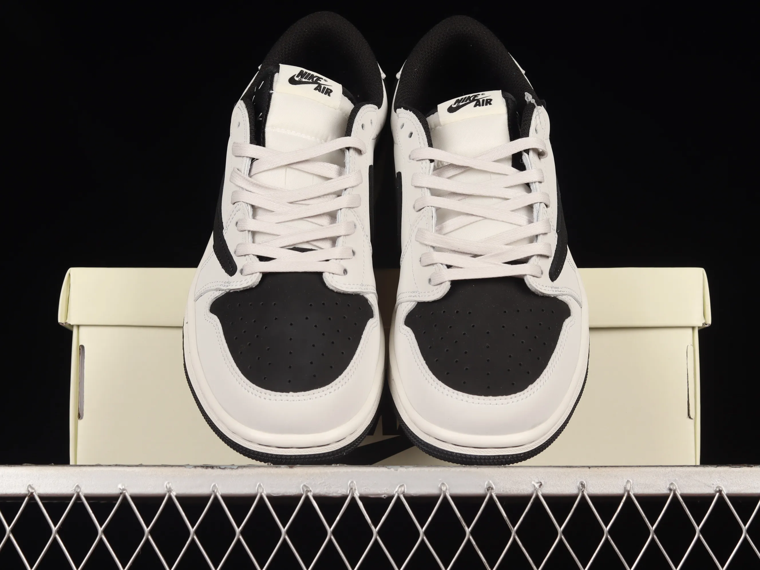 All Categories Air Jordan Jordan Series Basketball Shoes Air Jordan 1 Low Travis Scott x Air Jordan 1 Low OG AJ1 Joe 1 Reversed Overhook Joint Style Casual Sports Basketball Shoes DM7866-866